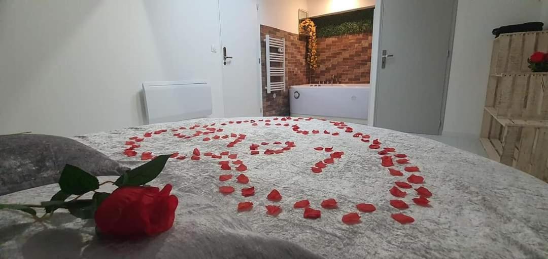 Love Rooms De La Presqu'Ile Saint-Vincent-de-Paul  المظهر الخارجي الصورة